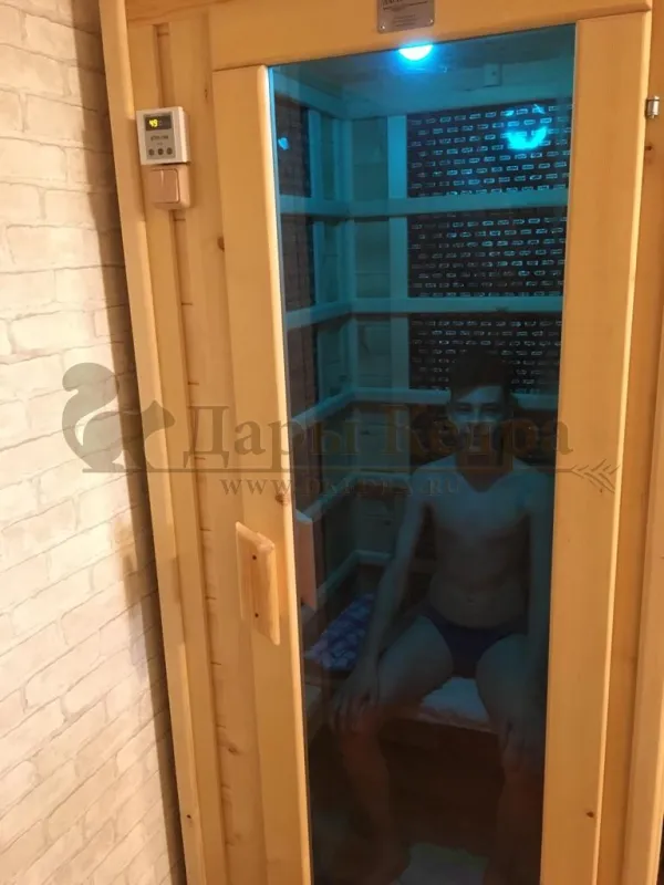 Одноместная инфракрасная сауна кабина из кедра с карбоновыми нагревателями
